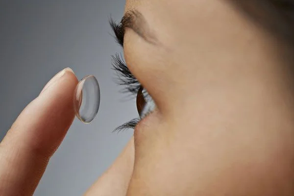 Đối tượng nào không thể điều trị Ortho-k